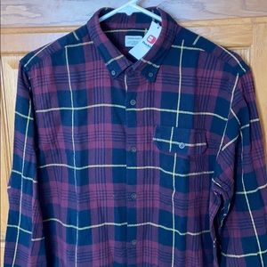 Men’s flannel button up shirt